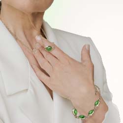 Jade Pendant/Bracelet Set